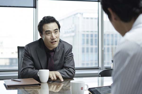 Bae Seong-woo dans Remember You (2016)