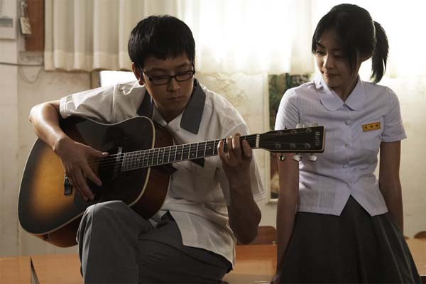 Kang Dong-won et Lee Yeon-hee dans M (2007)