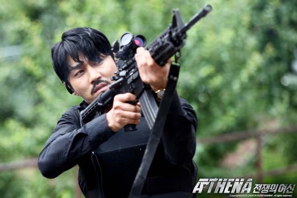 Cha Seung-won dans Athena: Goddess of War (2010)
