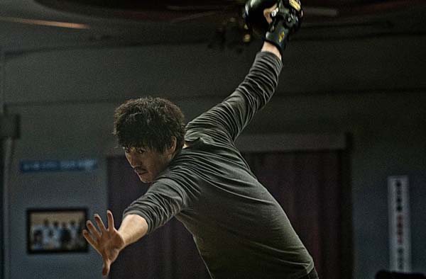 Yoon Cheol-jong dans Split (2016)