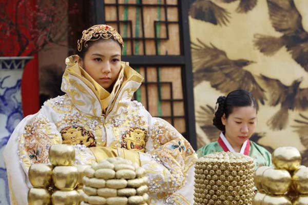 Kim Ok-bin dans The Accidental Gangster and the Mistaken Courtesan (2008)