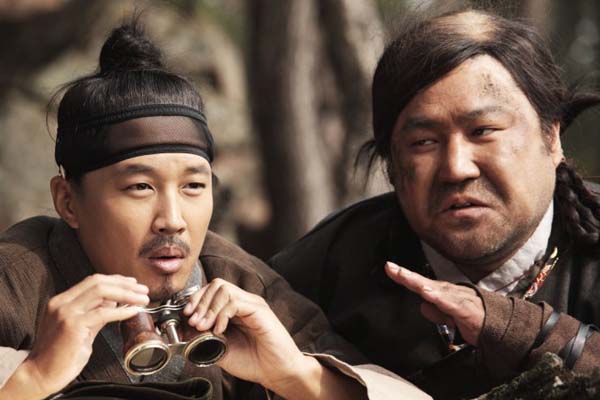 Cha Tae-hyun et Ko Chang-seok dans The Grand Heist (2012)