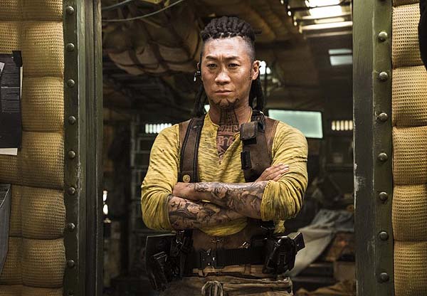 Jin Seon-kyu dans Space Sweepers (2021)