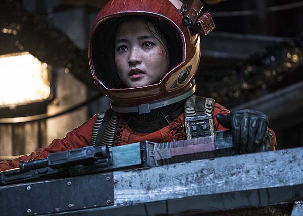 Kim Tae-ri dans Space Sweepers (2021)