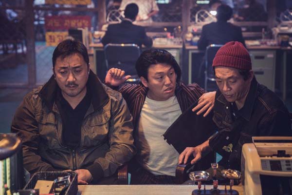 Ma Dong-seok, Kim Min-jae et Park Ji-hwan dans Unstoppable (2018)