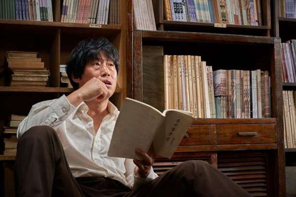 Yoo Hae-jin dans Mal-Mo-E: The Secret Mission (2019)