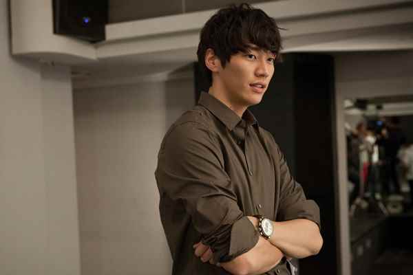 Kim Young-kwang dans Runway Cop (2012)