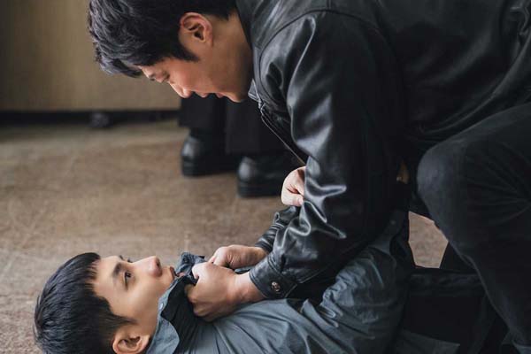 Lee Hee-joon dans Mouse (2021)