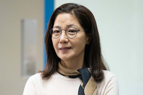 Seo Yi-sook (서이숙) dans The Hypnosis (2021)