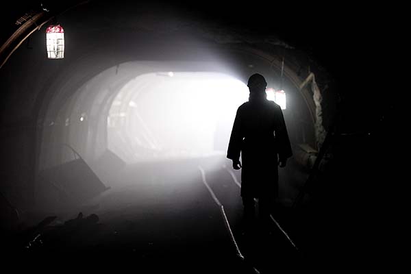 Yeon Woo-jin dans The Tunnel (2014)