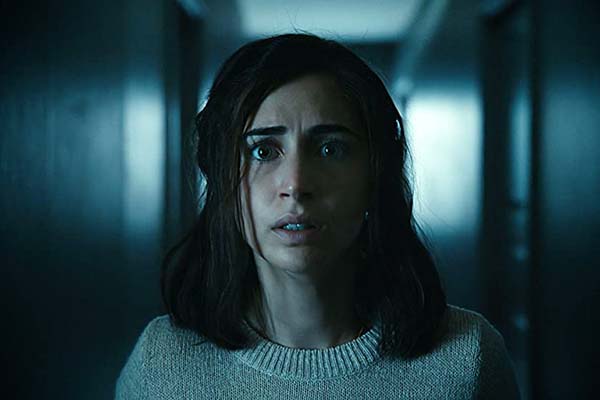 Dilan Gwyn dans The Evil Next Door (2020)