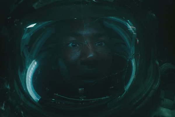 Mamoudou Athie dans Underwater (2020)