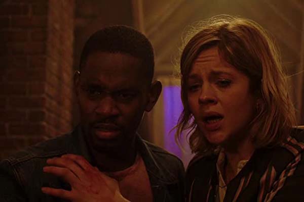 Aml Ameen et Georgia King dans Parallel (2018)
