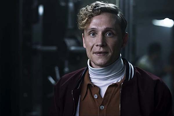 Matthias Schweighöfer dans Army of Thieves (2021)