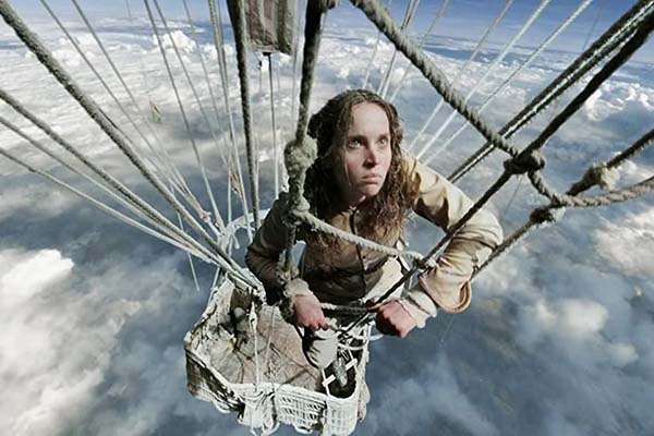 Felicity Jones dans The Aeronauts (2019)