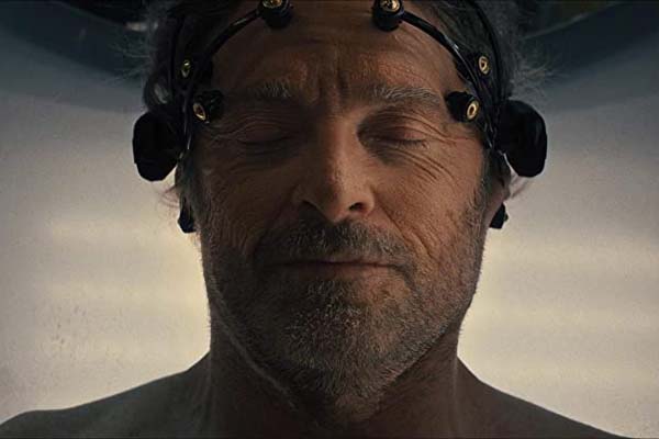 Hugh Jackman dans Reminiscence (2021)