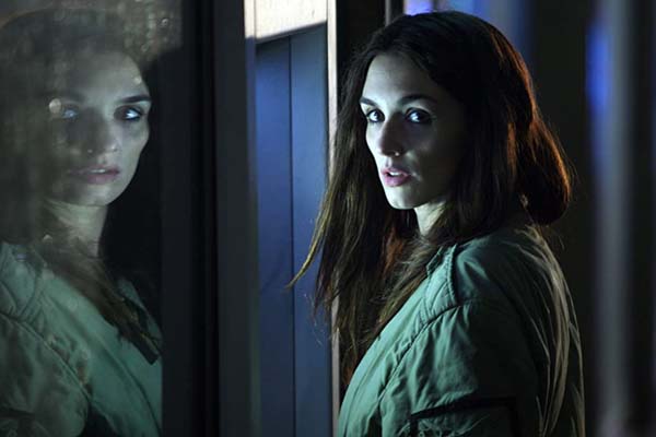 Paz Vega dans Cat Run (2011)