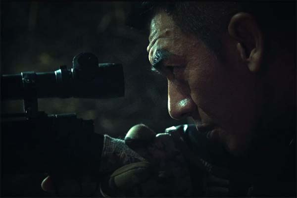 Tianye Ren dans Sniper (2020)