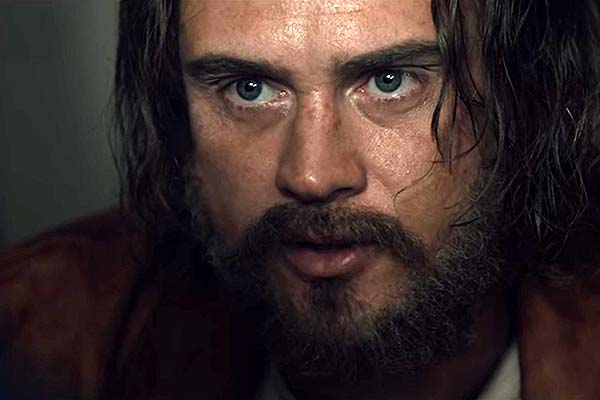 Boyd Holbrook dans In the Shadow of the Moon (2019)