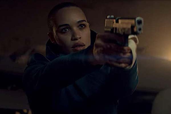 Cleopatra Coleman dans In the Shadow of the Moon (2019)