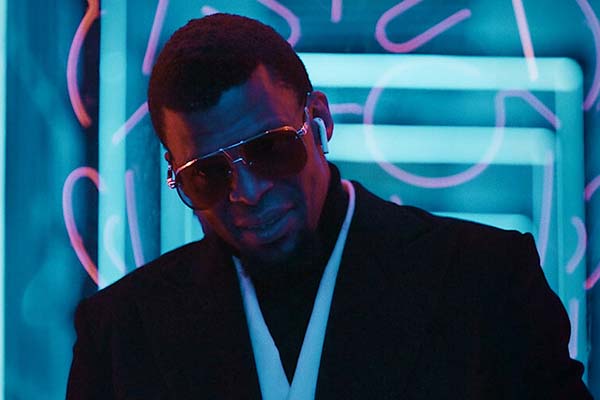 Vuyo Dabula dans Collision (2022)