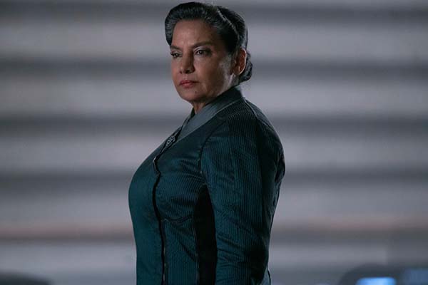 Shabana Azmi dans Halo (2022)