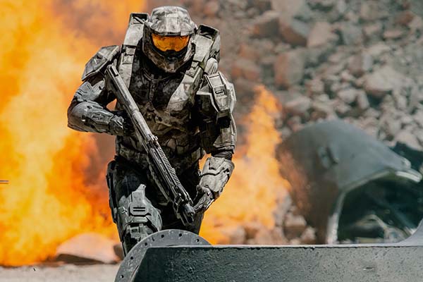 Pablo Schreiber dans Halo (2022)