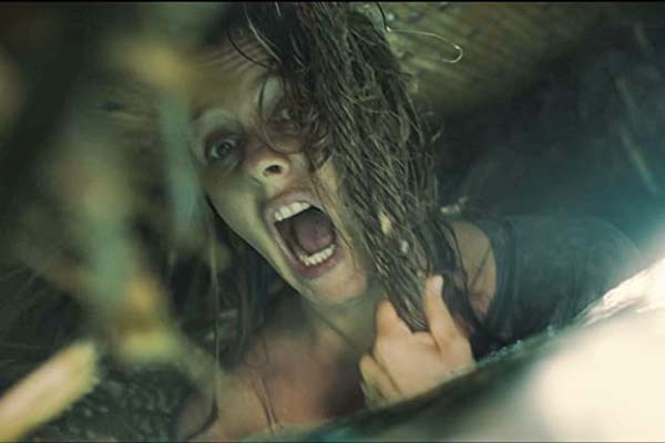 Alicia Silverstone dans The Requin (2022)