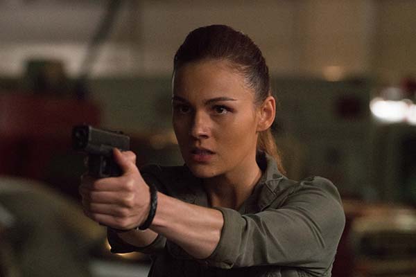 Sophie Skelton dans Day of the Dead: Bloodline (2018)