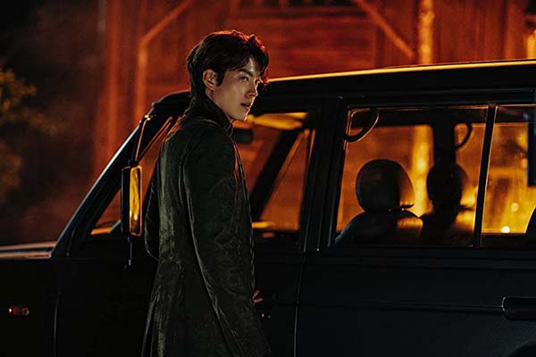 Kim Woo-bin dans Alienoid (2022)