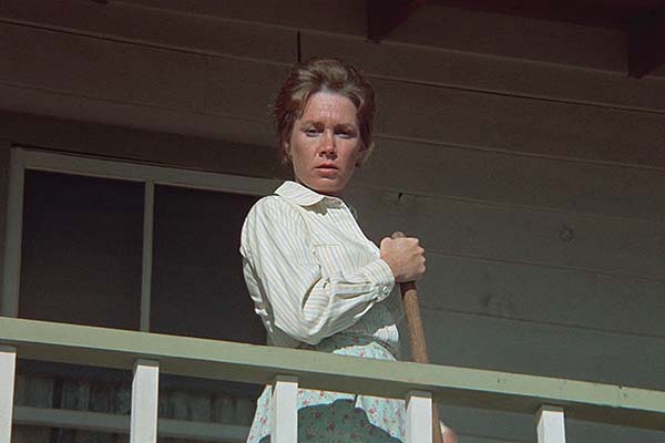 Verna Bloom dans High Plains Drifter (1973)