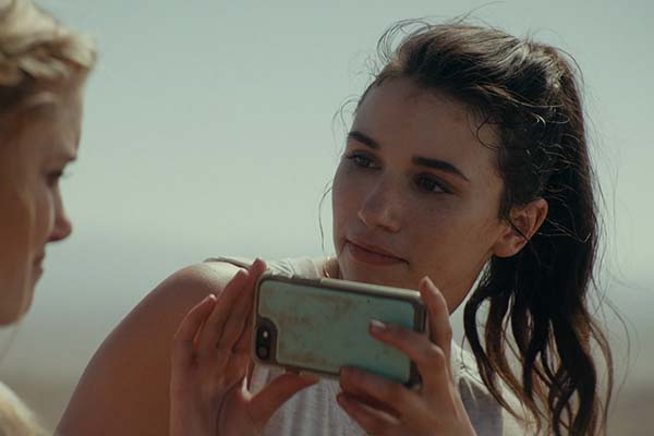 Grace Caroline Currey dans Fall (2022)