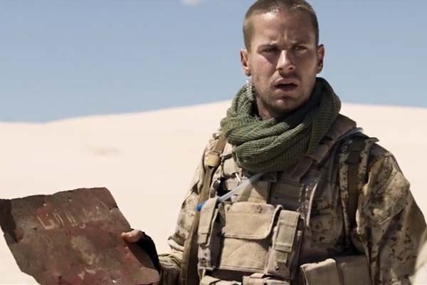 Armie Hammer dans Mine (2016)