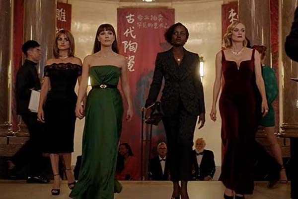 Lupita Nyong'o, Diane Kruger, Penélope Cruz, et Jessica Chastain dans The 355 (2022)