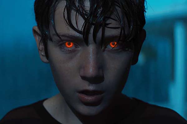 Jackson A. Dunn dans Brightburn (2019)