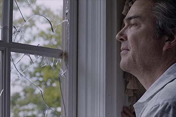 Jon Tenney dans I See You (2019)
