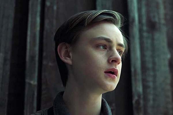 Jaeden Martell dans The Lodge (2019)