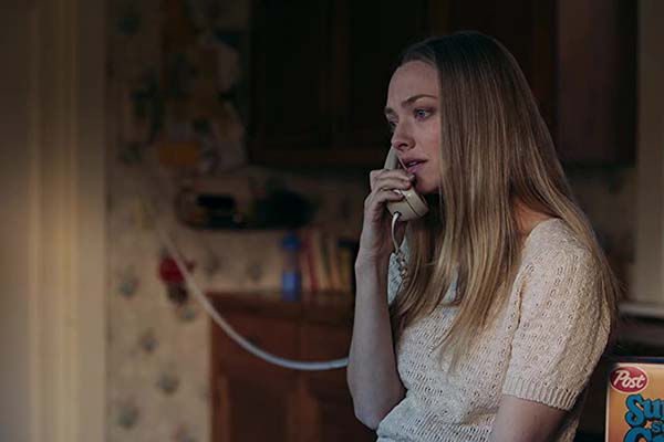 Amanda Seyfried dans Things Heard & Seen (2021)