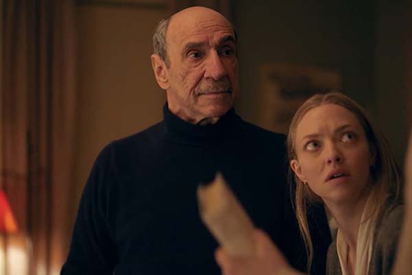 F. Murray Abraham et Amanda Seyfried dans Things Heard & Seen (2021)