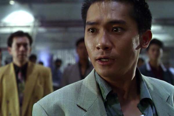 Tony Leung Chiu-wai dans Hard Boiled (1992)