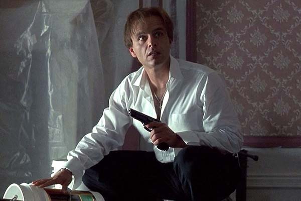 Joe Pantoliano dans Bound (1996)