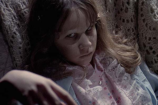 Linda Blair dans The Exorcist (1973)