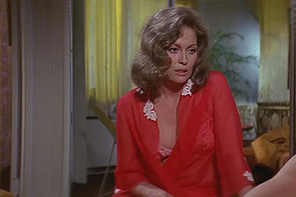 Faye Dunaway dans The Towering Inferno (1974)