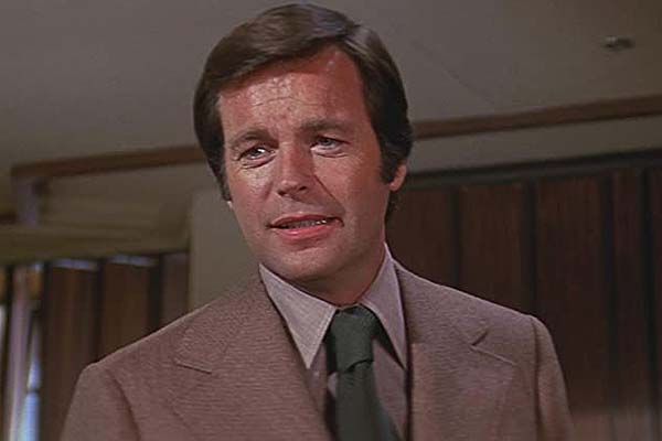 Robert Wagner dans The Towering Inferno (1974)