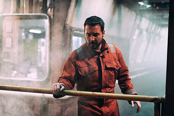 Martin Compston dans The Rig (2023)